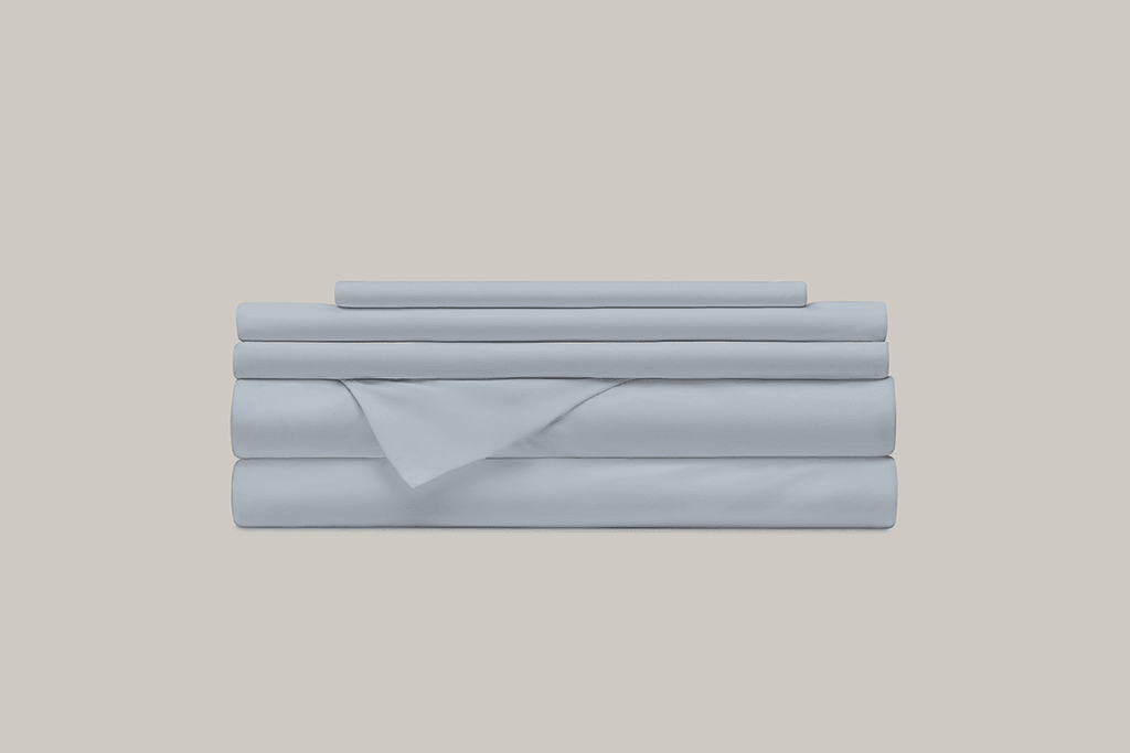 http://coopsleepgoods.com/cdn/shop/files/CoolPlus_Sheets_PDP_Gray_1200x800_65f75208-e957-4a07-a83d-593054d4b74e_1024x1024.png?v=1686686957