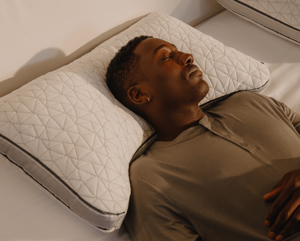 Crescent Shape For side sleepers who also rotate to their backsAdjust the height and firmness by adding or removing fill for proper spinal alignment.